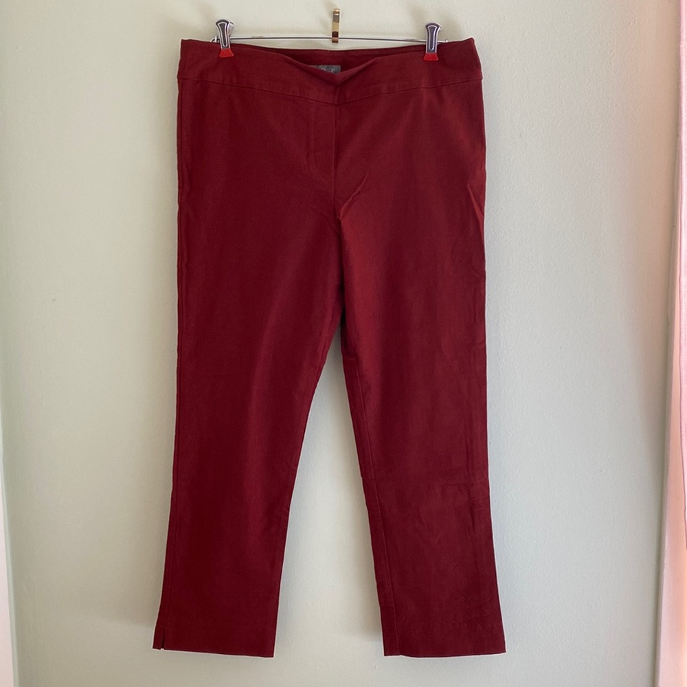 Stretchy cropped burnt orange/burgundy dress pants size XL